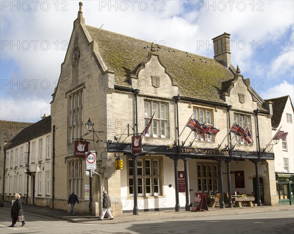 The Snooty Fox public house, Tetbury, Cotswolds. Gloucestershire, England, UK