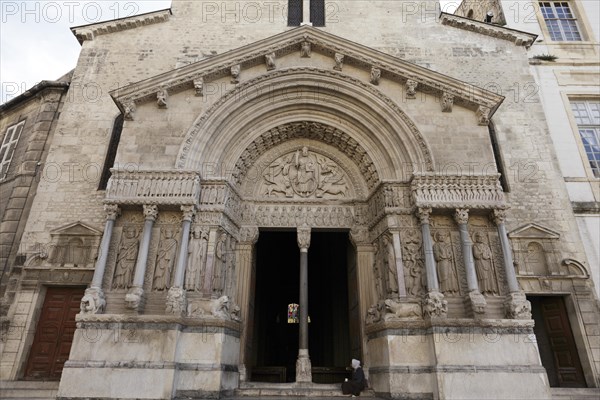 Portal of St Trophime Cathedral, Arles, Bouches-du-Rhone, Provence, France, Europe