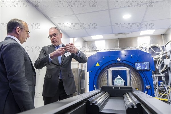 Prototype for high-contrast live imaging in proton therapy inaugurated, Dresden, Saxony, Germany, Europe