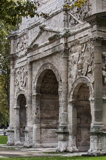 Roman Triumphal Arch of Orange, Arc de triomphe d'Orange, Provence-Alpes-Cote d'Azur, Vaucluse, France, Europe