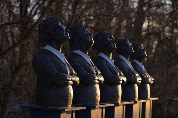 Sculpture EINIGKEIT, PERSIL BLEIBT PERSIL by Guido Messer, Skulpturen-Rundweg, Korber Kopf, Korb im Remstal, Baden-Wuerttemberg, Germany, Europe