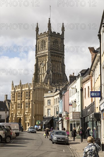Church and historic buildings in town centre, Cirencester, Gloucestershire, England, UK