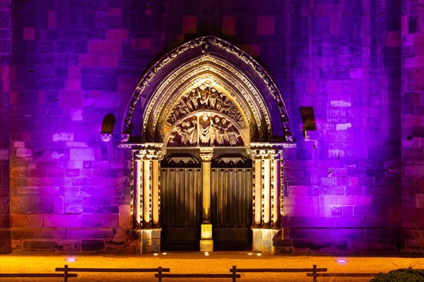 Illuminated portal of a Gothic church, Collegiale Sant Martin de Colmar, Colmar, Alsace, France, Europe