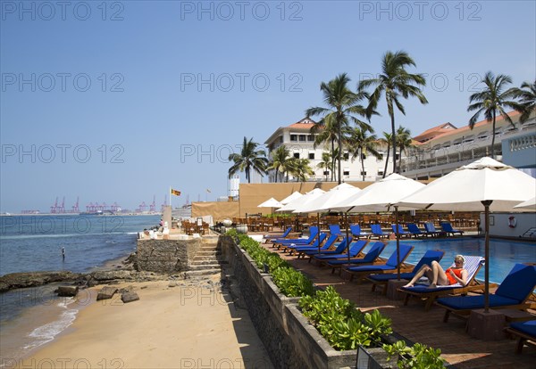 Beach and swimming pool, Galle Face hotel, Colombo, Sri Lanka, Asia