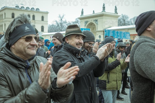 Demonstrators at the central rally, farmers' protest, Odeonsplatz, Munich, Upper Bavaria, Bavaria, Germany, Europe