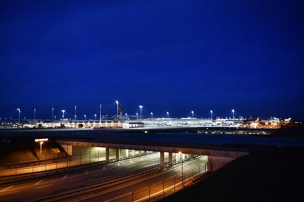 Overview Terminal 1 Munich Airport at night, Munich Airport, Upper Bavaria, Bavaria, GermanyMunich Airport, Upper Bavaria, Bavaria, GermanyMunich Airport, Upper Bavaria, Bavaria, Germany, Europe