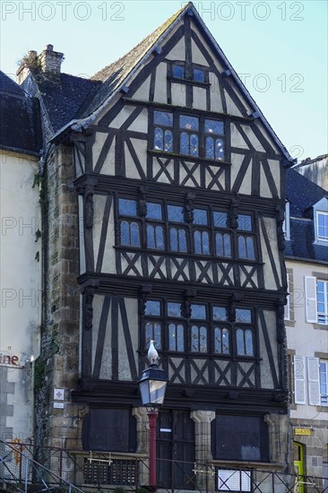 Half-timbered house Maison a Lanterne Maison de la Reine Anne on Place Alende, Morlaix Montroulez, department Finistere Penn Ar Bed, region Bretagne Breizh, France, Europe