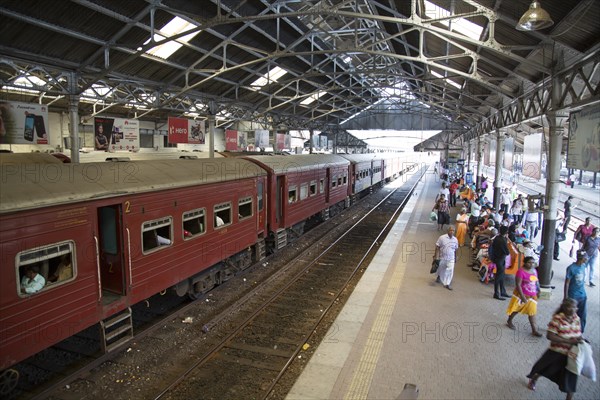 Fort railway station, Colombo, Sri Lanka, Asia