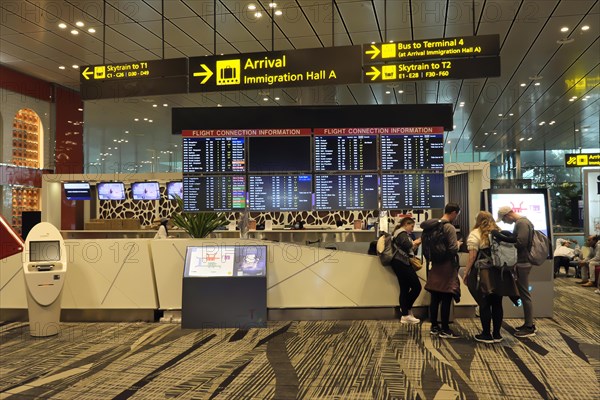 Interior view of Terminal 3, departures and arrivals display, Changi Airport Singapore, Singapore, Asia