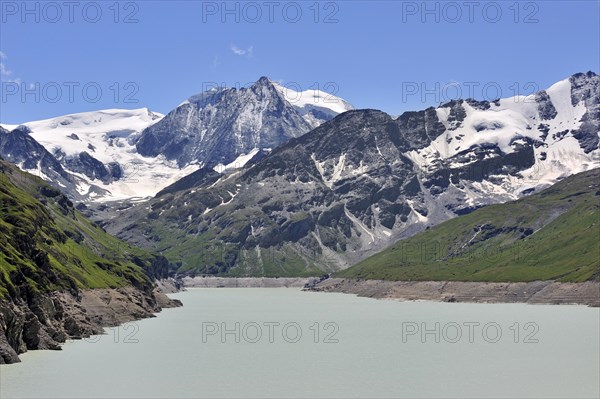 The Lac des Dix, formed by the Grande Dixence dam in Valais, Switzerland, Europe