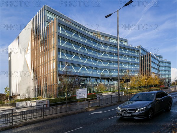 Modern architecture office building, Forbury Place, Reading, Berkshire, England, UK