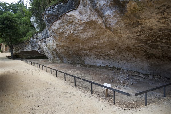 Abri de Cro-Magnon, prehistoric site where four Cro Magnon skeletons were discovered in 1868 by Francois Berthoumeyrou at Les Eyzies-de-Tayac-Sireuil, Dordogne, Aquitaine, France, Europe