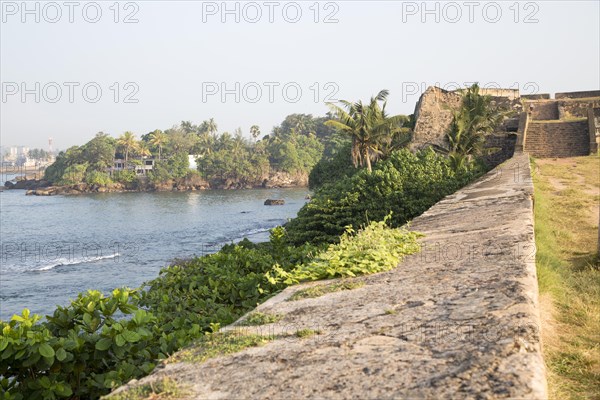 Coastal scenery and historic walls of the fort, Star Bastion, Galle, Sri Lanka, Asia