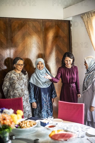 Annalena Baerbock (Alliance 90/The Greens), Federal Foreign Minister, is travelling to the Republic of the Philippines, Malaysia and the Republic of Singapore from 10.01-14.01.2024. Meeting with representatives of Muslim organisations in Malaysia on 12.0