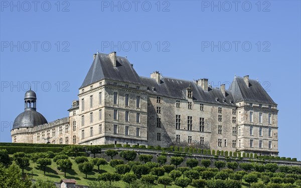 Chateau de Hautefort, 17th century castle in the Dordogne, Perigord, France, Europe