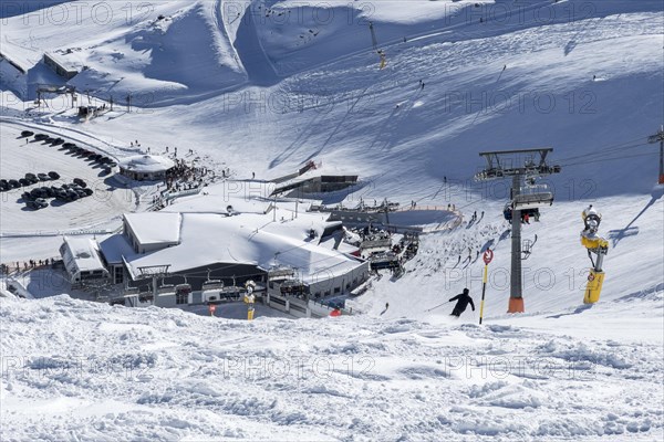 Tiefenbachferner car park, Soelden, Oetztal, Tyrol