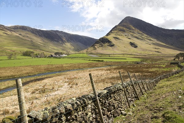 Honister Pass valley, Fleetwith Pike fell, Gatesgarth, Lake District national park, Cumbria, England, UK