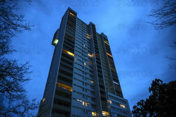 Tower block of the IDEAL building cooperative in Gropiusstadt. The rise in rents in German cities increased again last year, Berlin, 16.01.2023