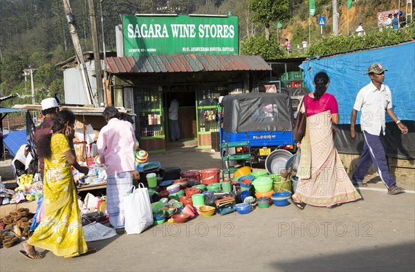 Market place in the town of Haputale, Badulla District, Uva Province, Sri Lanka, Asia