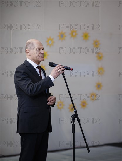 Federal Chancellor Olaf Scholz (SPD) pictured at the traditional reception for carol singers at the Federal Chancellery in Berlin, 8 January 2024