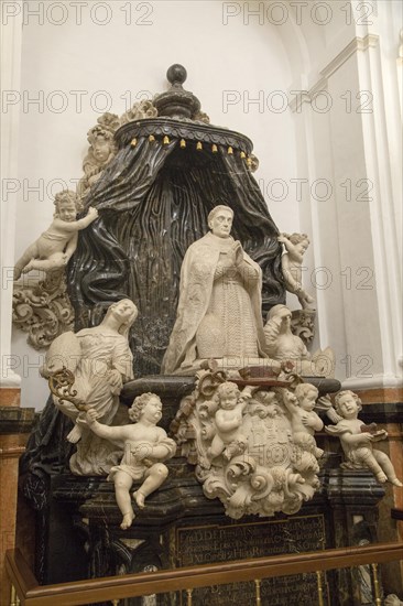 Monument to Cardinal Salazar in the Chapel of Saint Teresa, sculpture in the cathedral church, Cordoba, Spain, Europe