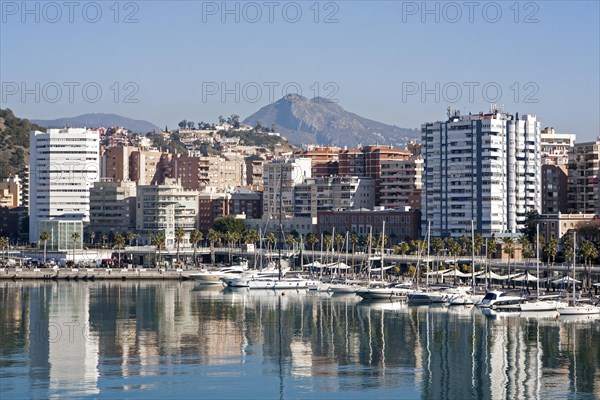 Apartment blocks and yachts in marina of Muelle Uno port development, city of Malaga, Spain, Europe