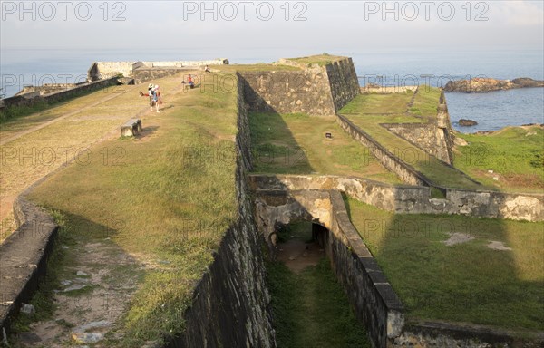 Coastal scenery and historic walls of the fort, Star Bastion, Galle, Sri Lanka, Asia