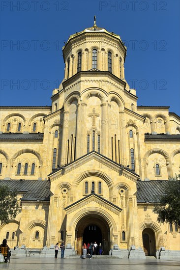 Sameba Cathedral, Holy Trinity Church, in the district of Avlabari, Tbilisi, Tbilisi, Georgia, Asia
