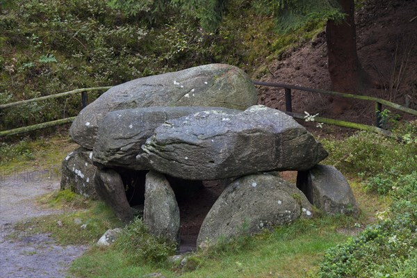 Seven Stone Houses, Sieben Steinhaeuser, dolmens from the neolithic funnelbeaker period at Bergen, Lueneburg Heath, Lunenburg Heathland, Lower Saxony, Germany, Europe