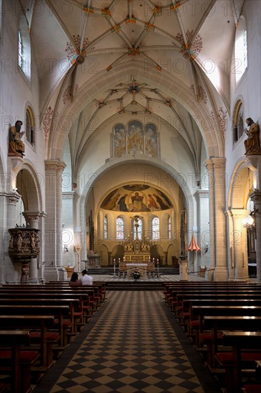 St Castor Basilica, Central nave and main altar, Coblenz, Rhineland Palatinate, Germany, Europe