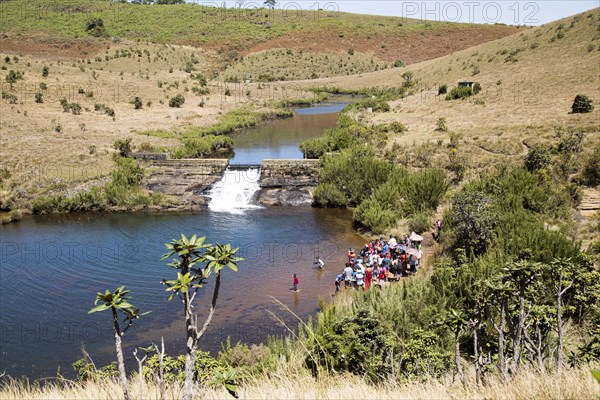Weir and pool in the Belihul Oya river, Horton Plains National Park, Central Province, Sri Lanka, Asia
