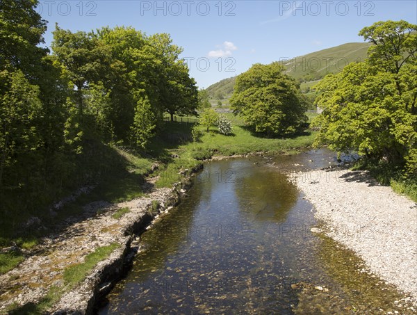 River Wharfe valley, Wharfedale, Kettlewell, Yorkshire Dales national park, England, UK