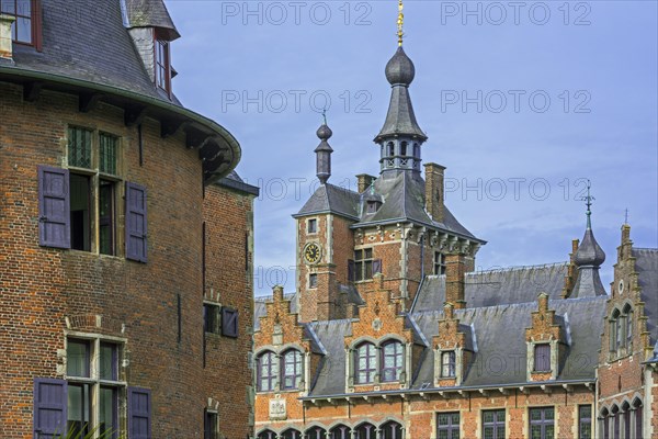 Ooidonk Castle, Kasteel van Ooidonk, 16th century Flemish Renaissance moated castle at Sint-Maria-Leerne near Deinze, East Flanders, Belgium, Europe