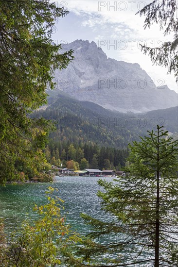 Zugspitze massif and Zugspitze with Eibsee lake, Wetterstein mountains, Grainau, Werdenfelser Land, Upper Bavaria, Bavaria, Germany, Europe