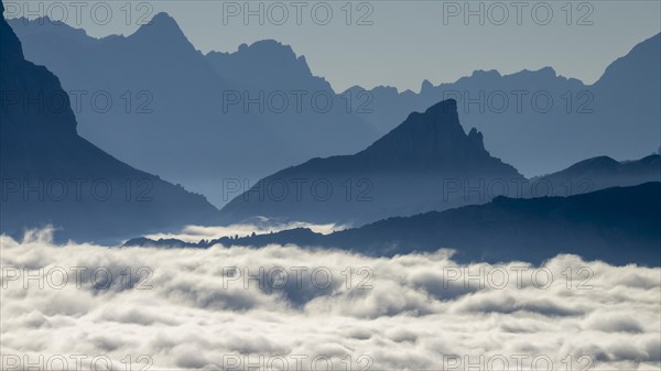 Sea of fog with rocky peaks of the Dolomites, Corvara, Dolomites, Italy, Europe