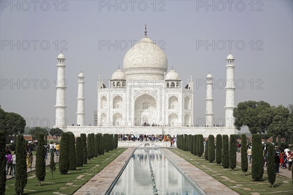 Taj Mahal Tomb, UNESCO World Heritage Site, Agra, Uttar Pradesh, India, Asia