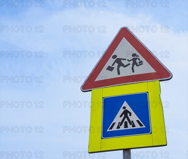 Zebra crossing and school sign
