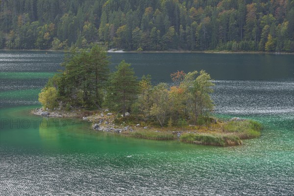 Island in Lake Eibsee lake, Grainau, Werdenfelser Land, Upper Bavaria, Bavaria, Germany, Europe