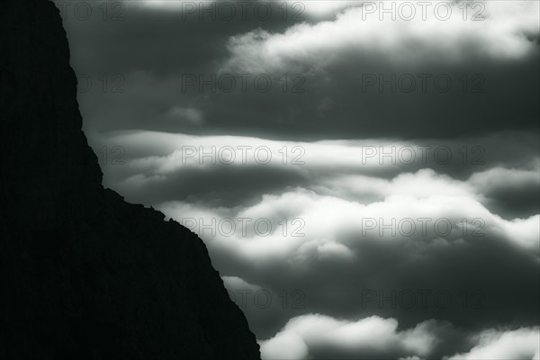 Sea of fog with rocky peaks of the Dolomites, Corvara, Dolomites, Italy, Europe