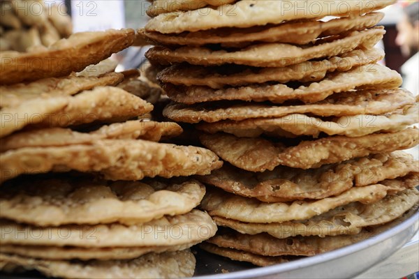 Bread selling, street bazaar, Udaipur, Rajasthan, India, Asia