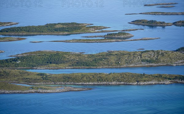 Rocky islands in the sea, Sea with archipelago islands, Ulvagsundet, Vesteralen, Norway, Europe
