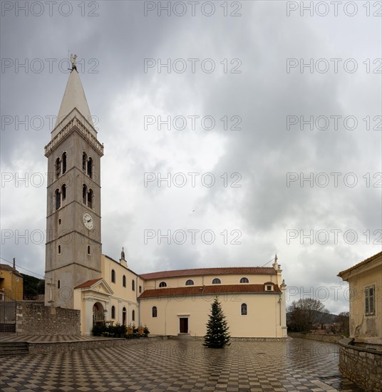 Parish church of Mali Losinj, Mali Losinj, island of Losinj, Kvarner Gulf Bay, Croatia, Europe