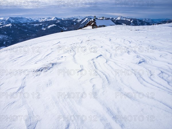 Winter atmosphere, snow-covered landscape, snow-covered alpine peaks, alpine hut on the Schafbergalm, near St. Wolfgang am Wolfgangsee, Salzkammergut, Upper Austria, Austria, Europe