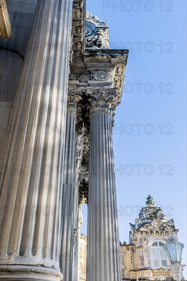 Roman columns on exterior of Dolmabahce Palace in Istanbul, Tuerkiye