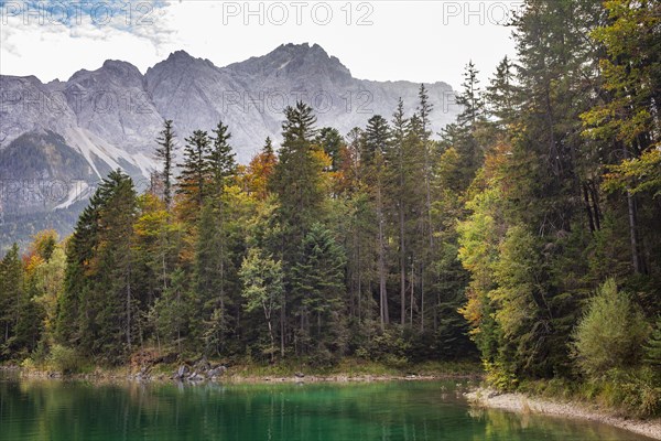 Zugspitze massif and Zugspitze with Eibsee lake, Wetterstein mountains, Grainau, Werdenfelser Land, Upper Bavaria, Bavaria, Germany, Europe