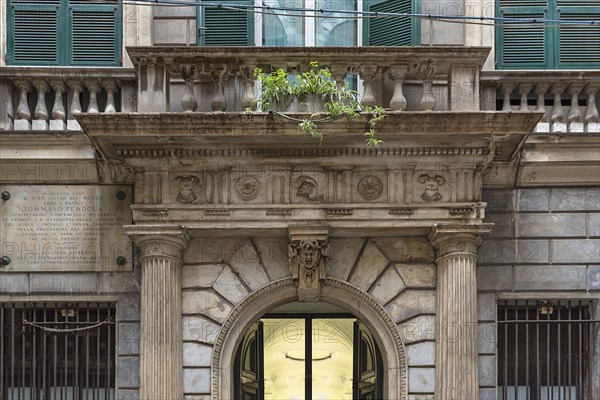 Entrance portal of the birthplace of Tommaso Pendola, 1800 -1883, Italian priest and pedagogue, Piazza Cinque Lampadi, Genoa, Italy, Europe