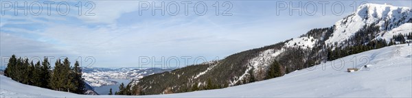 Winter mood, snowy landscape, view from the Schafbergalm to the Mondsee and the Schafberg, panoramic shot, near St. Wolfgang am Wolfgangsee, Salzkammergut, Upper Austria, Austria, Europe