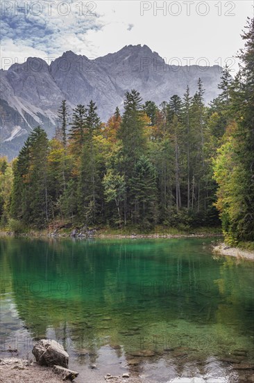 Zugspitze massif and Zugspitze with Eibsee lake, Wetterstein mountains, Grainau, Werdenfelser Land, Upper Bavaria, Bavaria, Germany, Europe