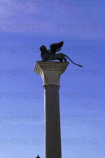 Column, capital with the winged lion of San Marco, patron saint of Venice, Piazetta San Marco, St Mark's Square, Venice, Italy, Europe