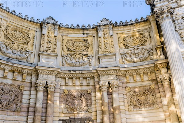 Istanbul, Tuerkiye: Sept. 15, 2022: Exterior design of Dolmabahce Palace in Istanbul, Tuerkiye